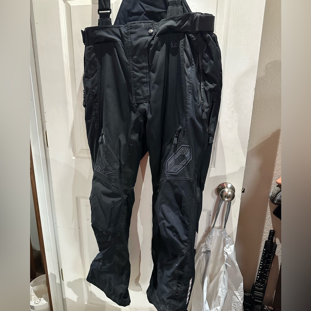 Castle X Fuel Snowpants